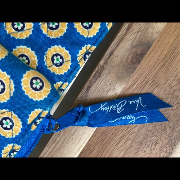 Vera Bradley Riviera Blue Wallet - Picture 8 of 9